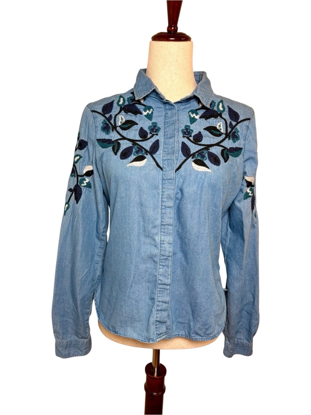 BDG Blue Embroidered Button Down Shirt Boho Western Festival Medium